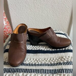 COLE HAAN Brown Wedge Mules SZ 8